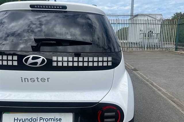 Hyundai INSTER Long Range 49kWh 02 SUV 5dr Electric Auto (115 ps)