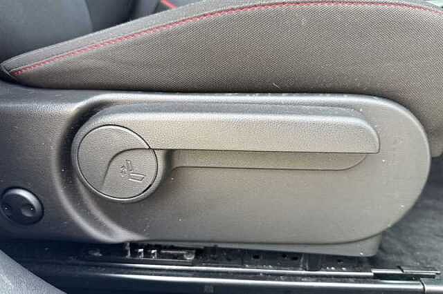 Hyundai KONA 65.4kWh N Line SUV 5dr Electric Auto (218 ps)