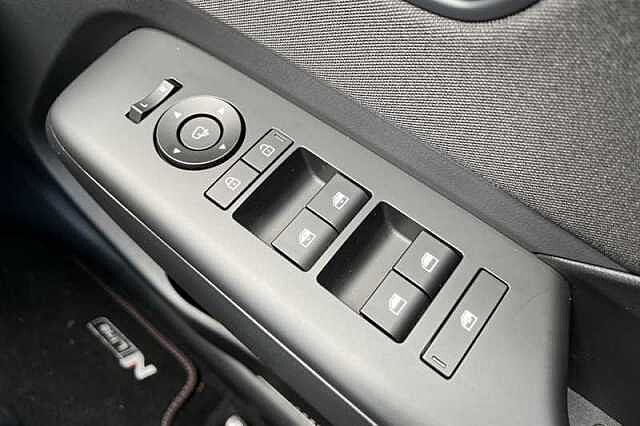 Hyundai KONA 1.6 h-GDi N Line SUV 5dr Petrol Hybrid DCT Euro 6 (s/s) (129 ps)