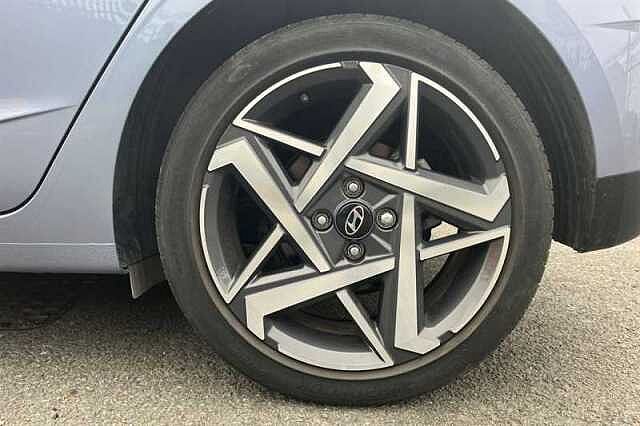 Hyundai i20 1.0 T-GDi Premium Hatchback 5dr Petrol DCT Euro 6 (s/s) (100 ps)