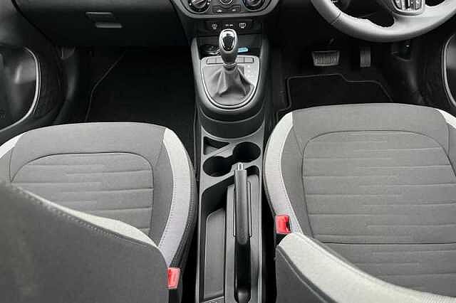 Hyundai i10 1.0 Advance Hatchback 5dr Petrol Auto Euro 6 (s/s) (63 ps)