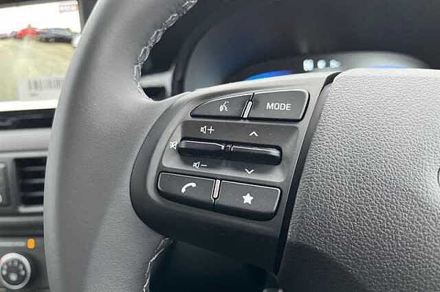 Hyundai i10 1.0 Advance Hatchback 5dr Petrol Auto Euro 6 (s/s) (63 ps)