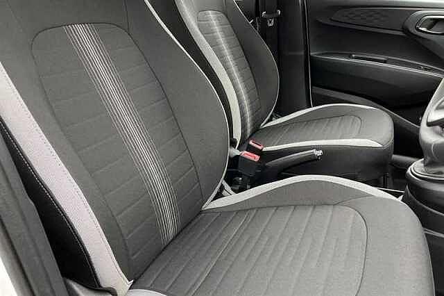 Hyundai i10 1.0 Advance Hatchback 5dr Petrol Auto Euro 6 (s/s) (63 ps)