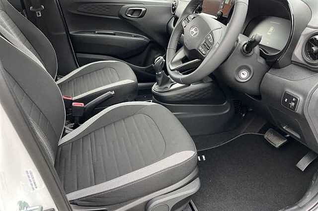 Hyundai i10 1.0 Advance Hatchback 5dr Petrol Auto Euro 6 (s/s) (63 ps)