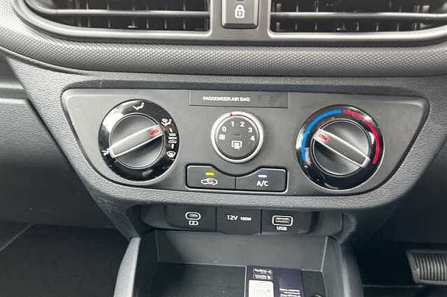 Hyundai i10 1.2 Advance Hatchback 5dr Petrol Auto Euro 6 (s/s) (79 ps)