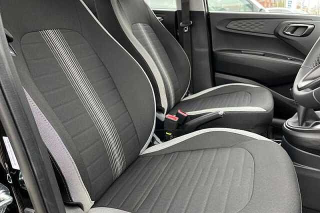 Hyundai i10 1.2 Advance Hatchback 5dr Petrol Auto Euro 6 (s/s) (79 ps)