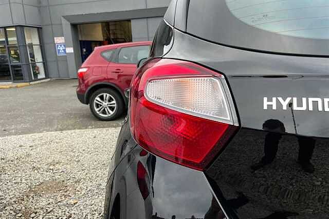 Hyundai i10 1.2 Advance Hatchback 5dr Petrol Auto Euro 6 (s/s) (79 ps)