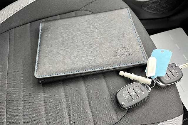 Hyundai i10 1.2 Advance Hatchback 5dr Petrol Auto Euro 6 (s/s) (79 ps)