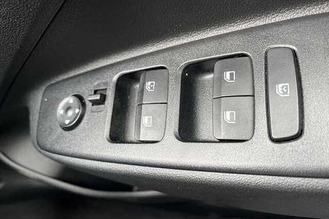 Hyundai i10 1.0 Advance Hatchback 5dr Petrol Auto Euro 6 (s/s) (63 ps)