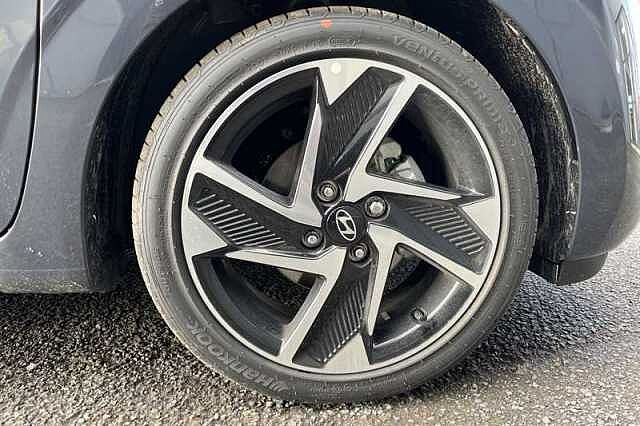 Hyundai i10 1.2 Premium Hatchback 5dr Petrol Auto Euro 6 (s/s) (79 ps)