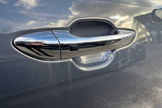 Hyundai i10 1.2 Premium Hatchback 5dr Petrol Auto Euro 6 (s/s) (79 ps)