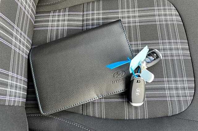 Hyundai i10 1.2 Premium Hatchback 5dr Petrol Auto Euro 6 (s/s) (79 ps)