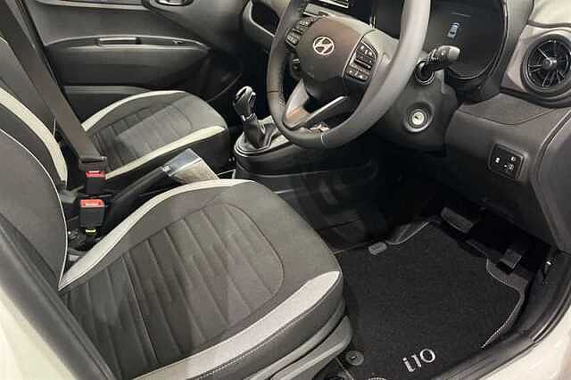 Hyundai i10 1.0 Advance Hatchback 5dr Petrol Auto Euro 6 (s/s) (63 ps)