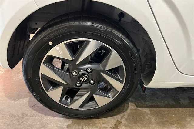 Hyundai i10 1.0 Advance Hatchback 5dr Petrol Auto Euro 6 (s/s) (63 ps)