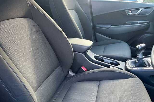 Hyundai KONA 1.0 T-GDi MHEV Premium SUV 5dr Petrol Hybrid Manual Euro 6 (s/s) (120 ps)