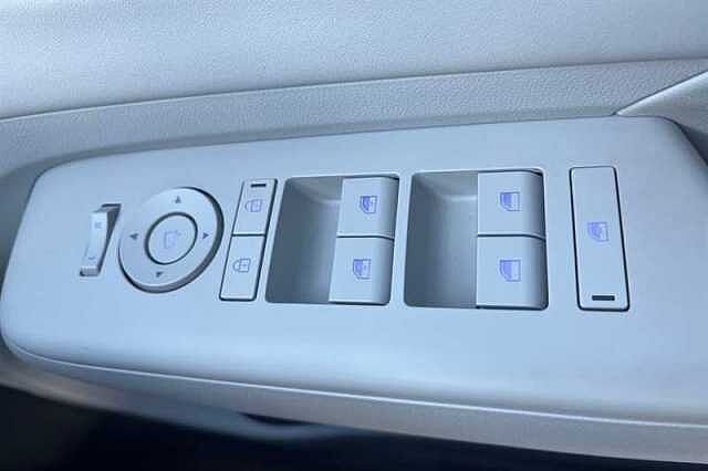 Hyundai KONA 1.6 h-GDi Ultimate SUV 5dr Petrol Hybrid DCT Euro 6 (s/s) (141 ps)