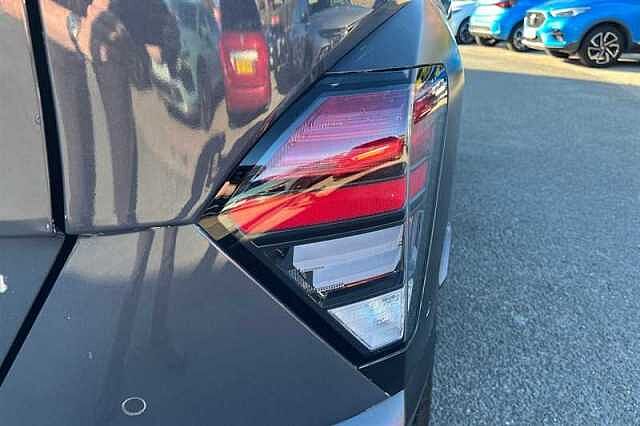 Hyundai KONA 1.6 h-GDi Ultimate SUV 5dr Petrol Hybrid DCT Euro 6 (s/s) (141 ps)