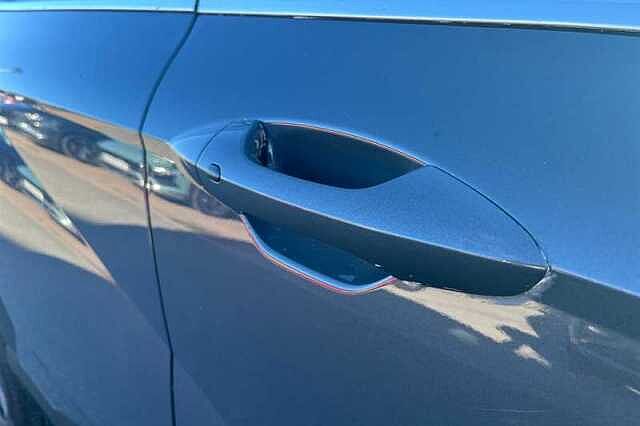 Hyundai KONA 1.6 h-GDi Ultimate SUV 5dr Petrol Hybrid DCT Euro 6 (s/s) (141 ps)