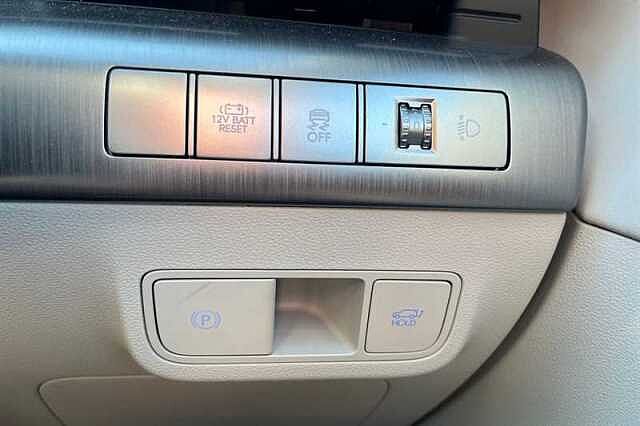 Hyundai KONA 1.6 h-GDi Ultimate SUV 5dr Petrol Hybrid DCT Euro 6 (s/s) (141 ps)