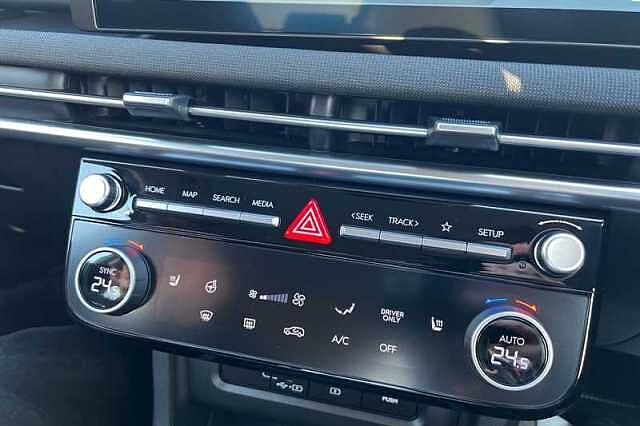 Hyundai TUCSON 1.6 T-GDi Premium SUV 5dr Petrol Hybrid Auto Euro 6 (s/s) (215 ps)