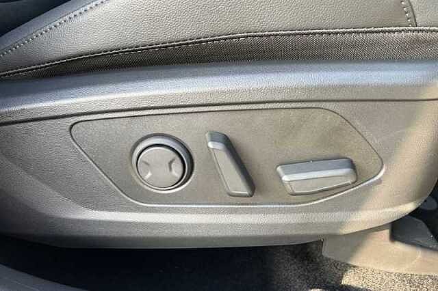 Hyundai TUCSON 1.6 T-GDi Premium SUV 5dr Petrol Hybrid Auto Euro 6 (s/s) (215 ps)