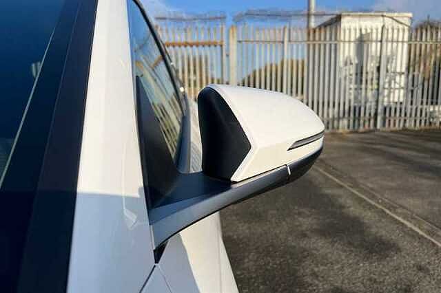 Hyundai TUCSON 1.6 T-GDi Premium SUV 5dr Petrol Hybrid Auto Euro 6 (s/s) (215 ps)