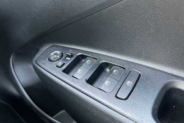 Hyundai i10 1.2 Premium Hatchback 5dr Petrol Auto Euro 6 (s/s) (79 ps)