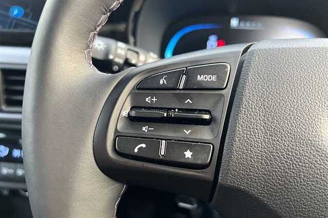 Hyundai i10 1.2 Premium Hatchback 5dr Petrol Auto Euro 6 (s/s) (79 ps)