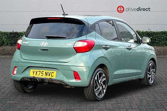 Hyundai i10 1.2 Premium Hatchback 5dr Petrol Auto Euro 6 (s/s) (79 ps)