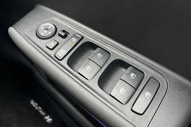 Hyundai INSTER Long Range 49kWh 02 SUV 5dr Electric Auto (115 ps)