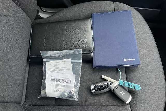 Hyundai INSTER Long Range 49kWh 02 SUV 5dr Electric Auto (115 ps)