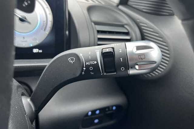 Hyundai INSTER Long Range 49kWh 02 SUV 5dr Electric Auto (115 ps)