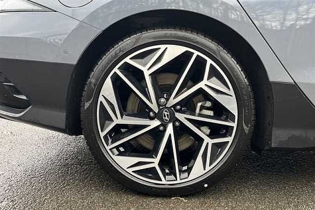 Hyundai IONIQ 6 77.4kWh Ultimate Saloon 4dr Electric Auto (228 ps)