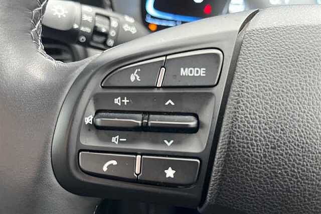 Hyundai i10 1.2 Premium Hatchback 5dr Petrol Auto Euro 6 (s/s) (84 ps)