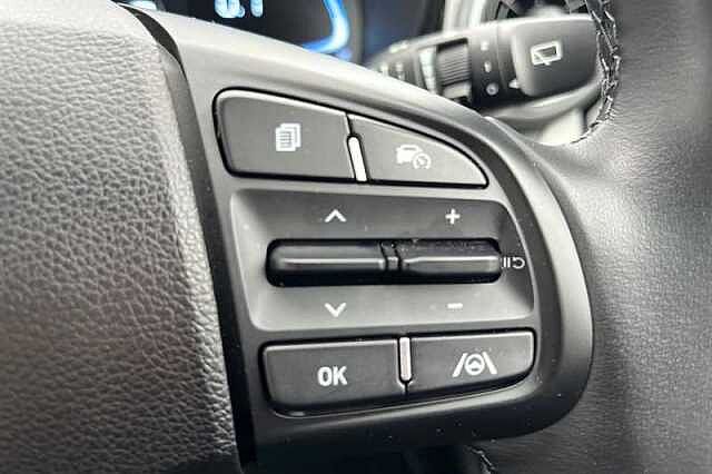 Hyundai i10 1.2 Premium Hatchback 5dr Petrol Auto Euro 6 (s/s) (84 ps)