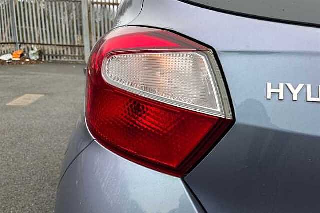 Hyundai i10 1.2 Premium Hatchback 5dr Petrol Auto Euro 6 (s/s) (84 ps)