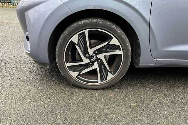 Hyundai i10 1.2 Premium Hatchback 5dr Petrol Auto Euro 6 (s/s) (84 ps)