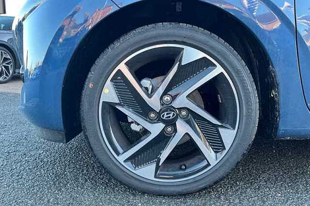 Hyundai i10 1.2 Premium Hatchback 5dr Petrol Auto Euro 6 (s/s) (79 ps)