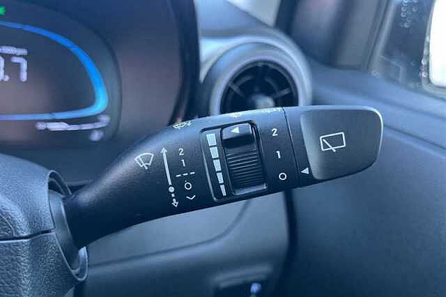 Hyundai i10 1.2 Premium Hatchback 5dr Petrol Auto Euro 6 (s/s) (79 ps)