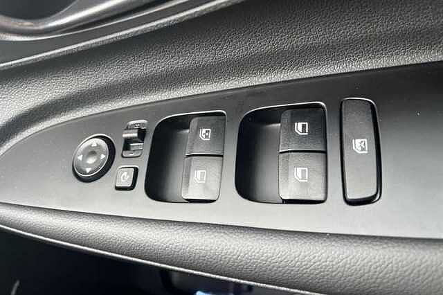 Hyundai i20 1.0 T-GDi Ultimate Hatchback 5dr Petrol DCT Euro 6 (s/s) (100 ps)