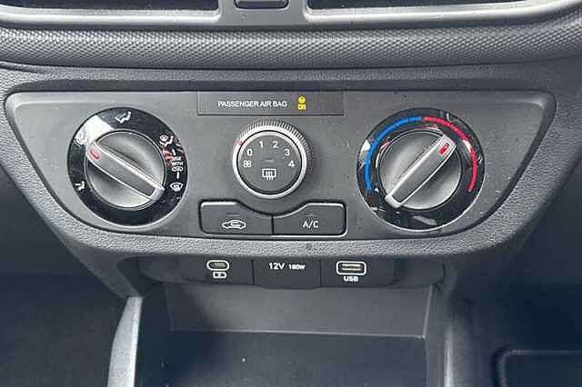 Hyundai i10 1.0 Advance Hatchback 5dr Petrol Auto Euro 6 (s/s) (67 ps)