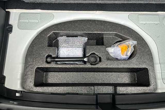 Hyundai INSTER Long Range 49kWh 02 SUV 5dr Electric Auto (115 ps)