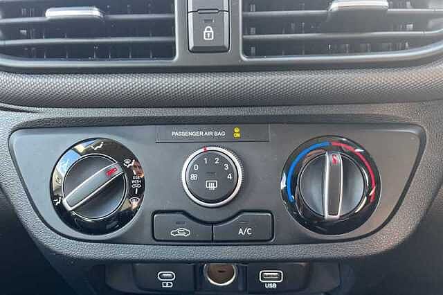 Hyundai i10 1.2 Advance Hatchback 5dr Petrol Auto Euro 6 (s/s) (79 ps)