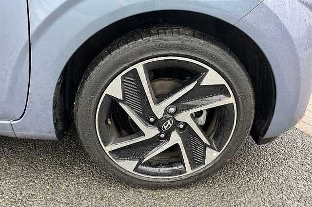 Hyundai i10 1.2 Premium Hatchback 5dr Petrol Auto Euro 6 (s/s) (79 ps)
