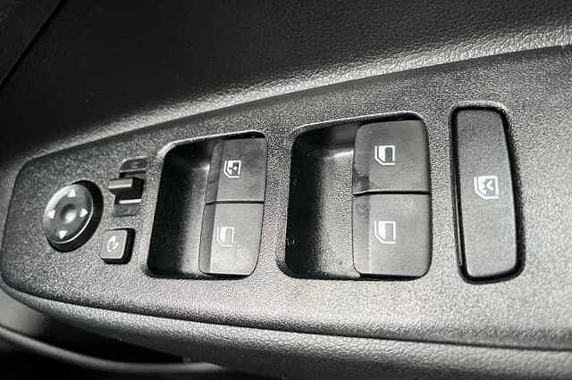 Hyundai i10 1.2 Premium Hatchback 5dr Petrol Auto Euro 6 (s/s) (79 ps)