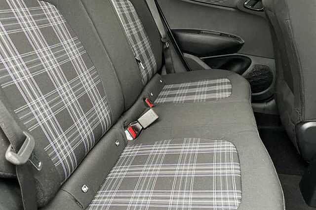 Hyundai i10 1.2 Premium Hatchback 5dr Petrol Auto Euro 6 (s/s) (79 ps)