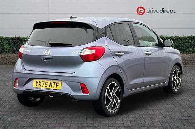 Hyundai i10 1.2 Premium Hatchback 5dr Petrol Auto Euro 6 (s/s) (79 ps)