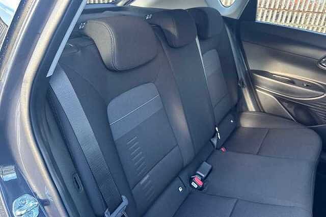 Hyundai BAYON 1.0 T-GDi Tech Line SUV 5dr Petrol DCT Euro 6 (s/s) (90 ps)