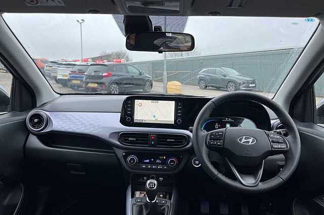 Hyundai i10 1.2 Premium Hatchback 5dr Petrol Manual Euro 6 (s/s) (79 ps)