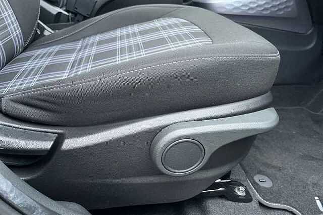 Hyundai i10 1.2 Premium Hatchback 5dr Petrol Manual Euro 6 (s/s) (79 ps)